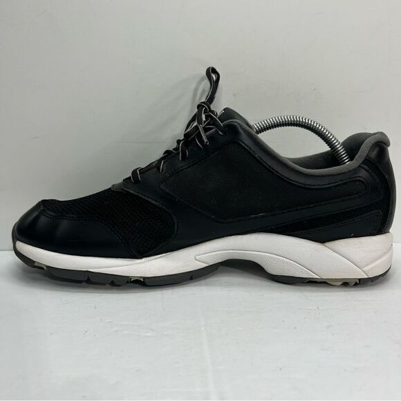 FOOTJOY FJ Athletics Flexzone Spikeless Golf Shoes - Picture 3 of 10